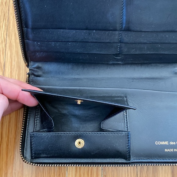 Comme des Garcons Polka Dots Printed Wallet - Picture 6 of 7